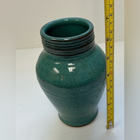 Vintage Studio Art Pottery Vase Green Incised Signed Rubenstein 89 - Picture 4 of 6